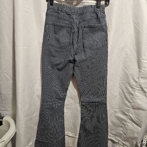 Vantage Striped Blue and White Ladys  Wide Leg bottom blue jeans. Size M Pull Up